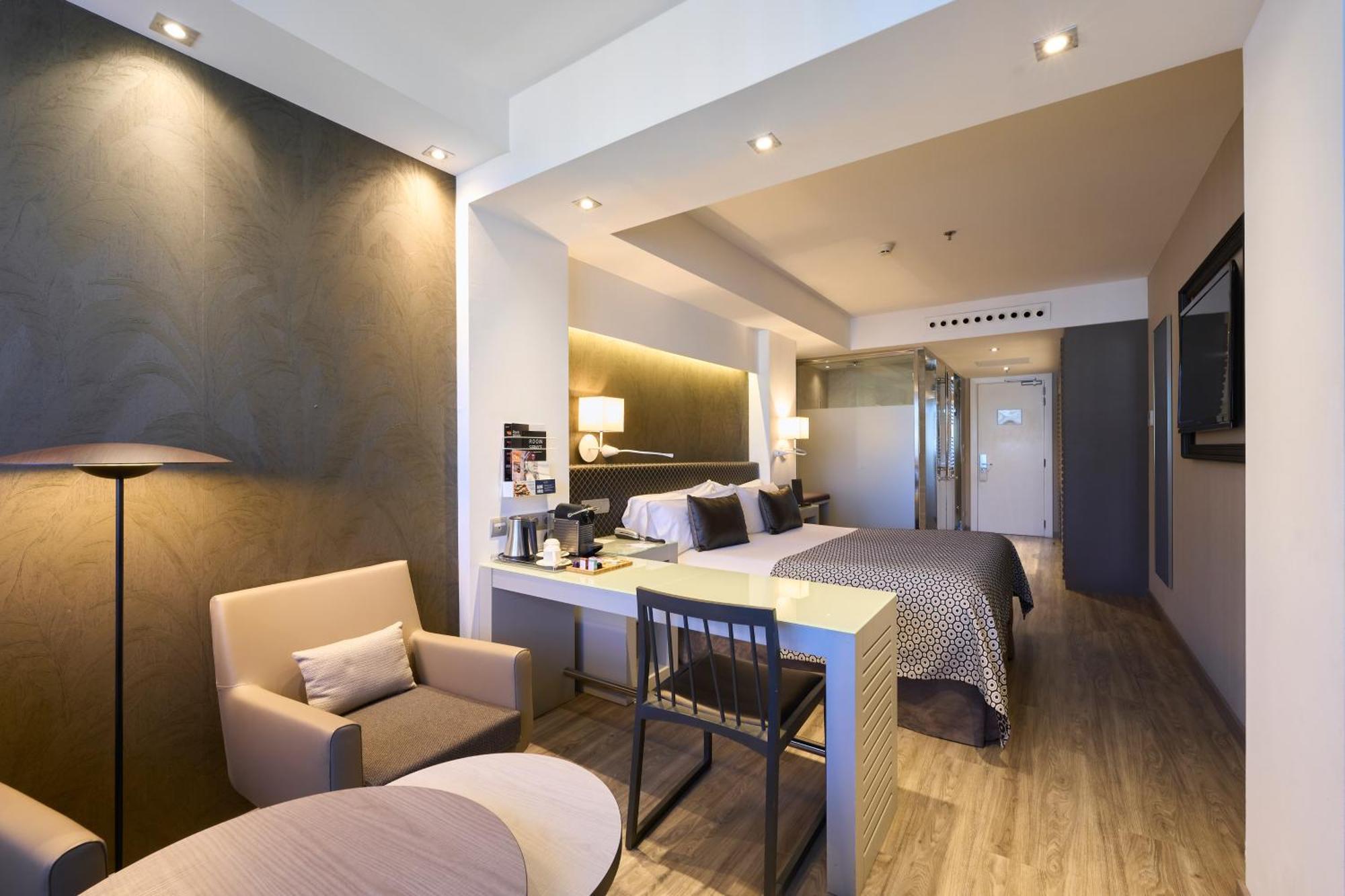 Hotel Catalonia Square 4* Sup Barcellona Esterno foto
