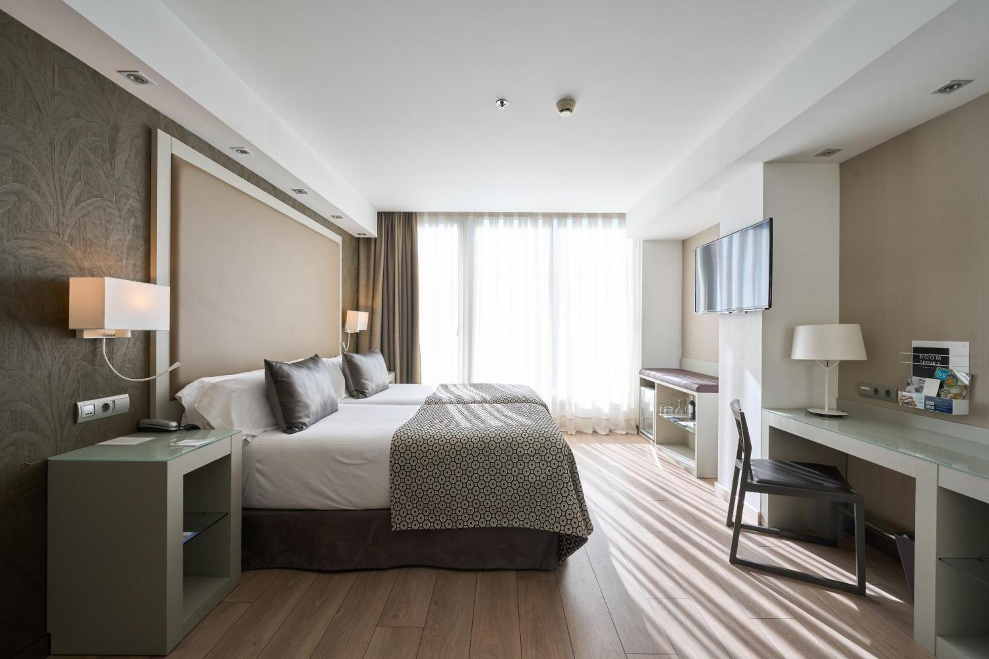 Hotel Catalonia Square 4* Sup Barcellona Esterno foto