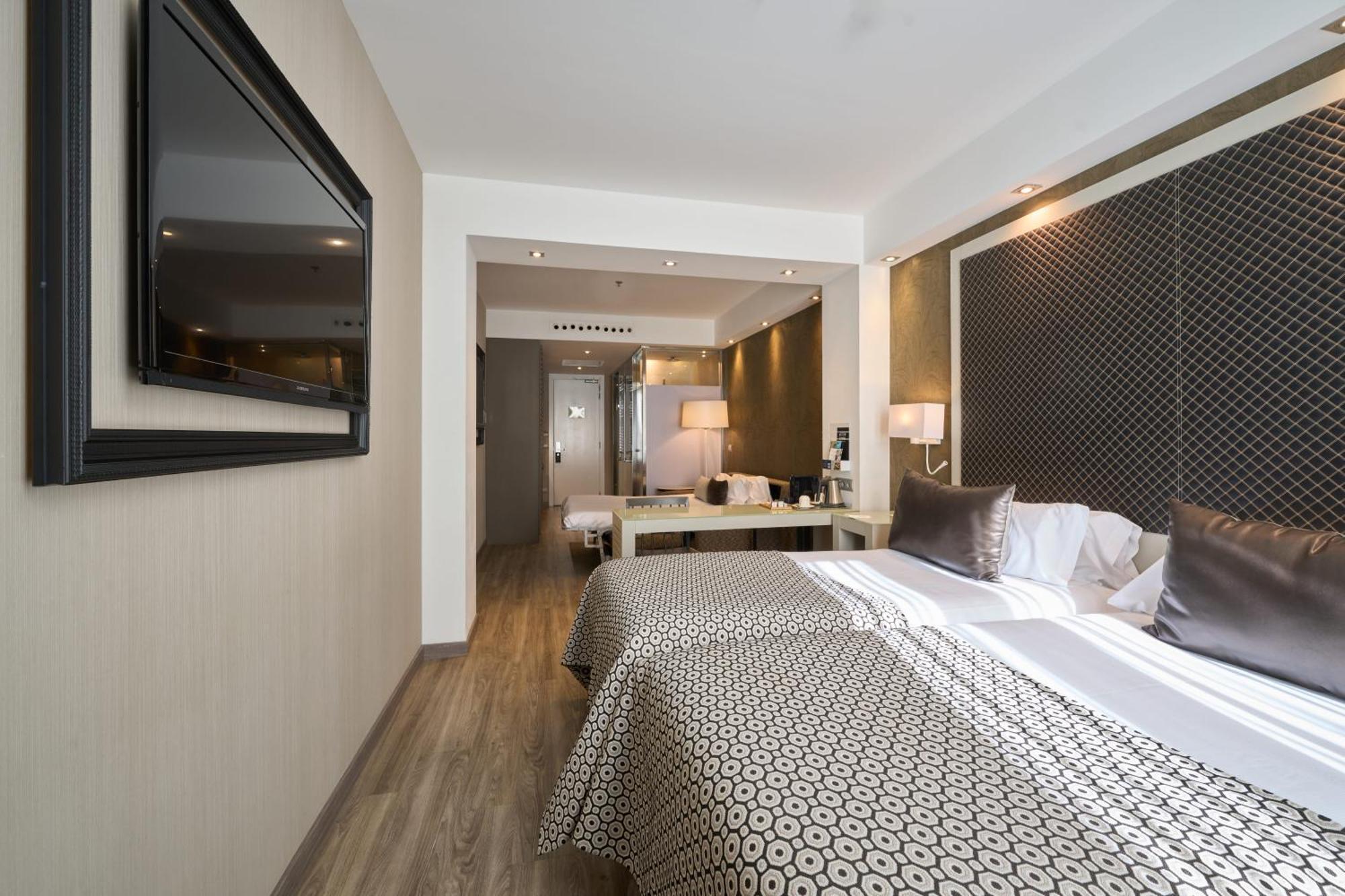 Hotel Catalonia Square 4* Sup Barcellona Esterno foto
